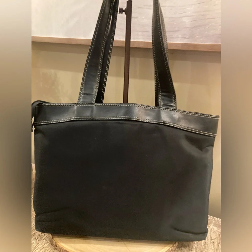 Swiss Gear By Wenger Diana Padded‎ Tote Black Laptop Travel
